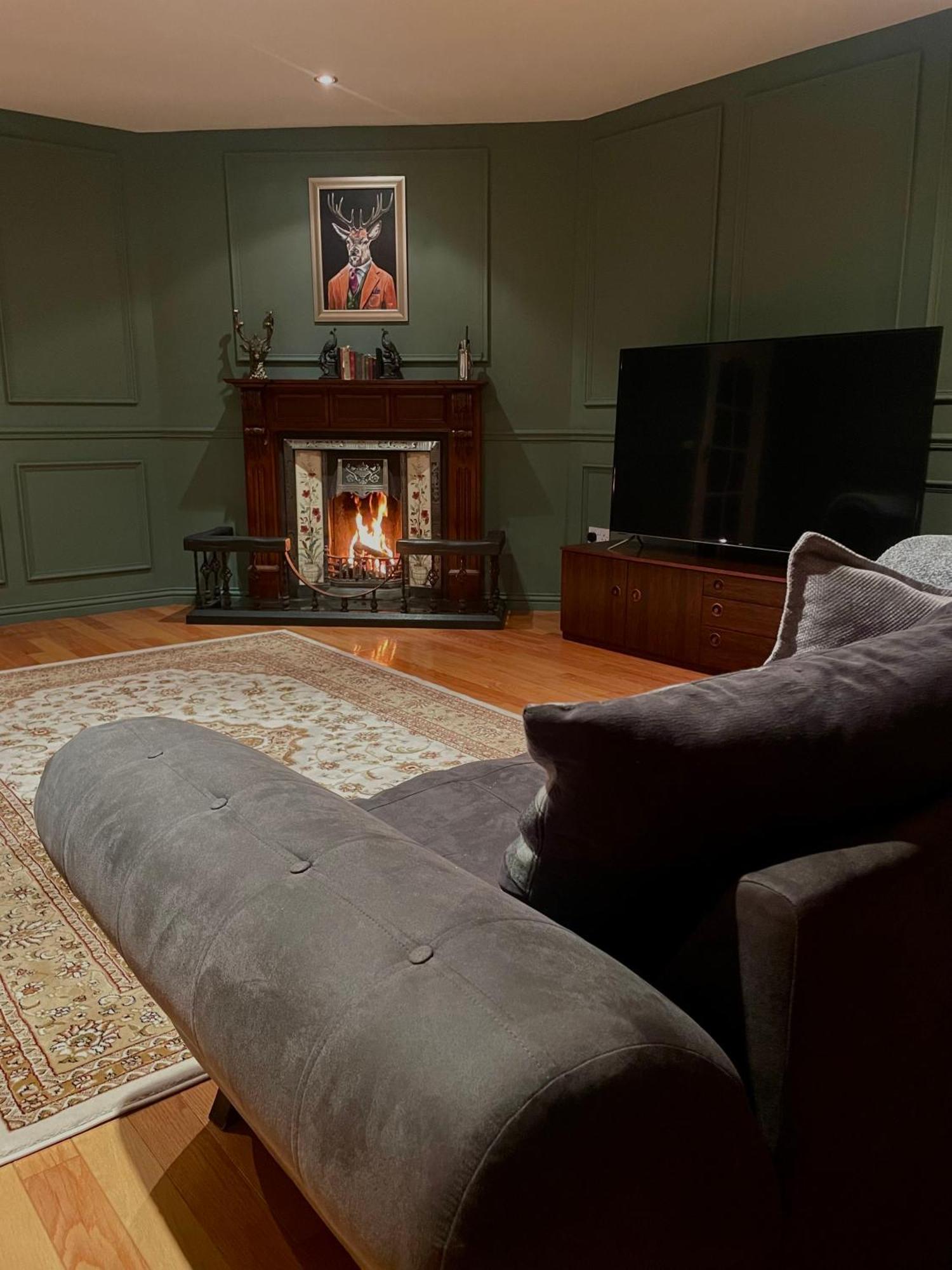 Carnbore House Bnb Бушмілс Екстер'єр фото