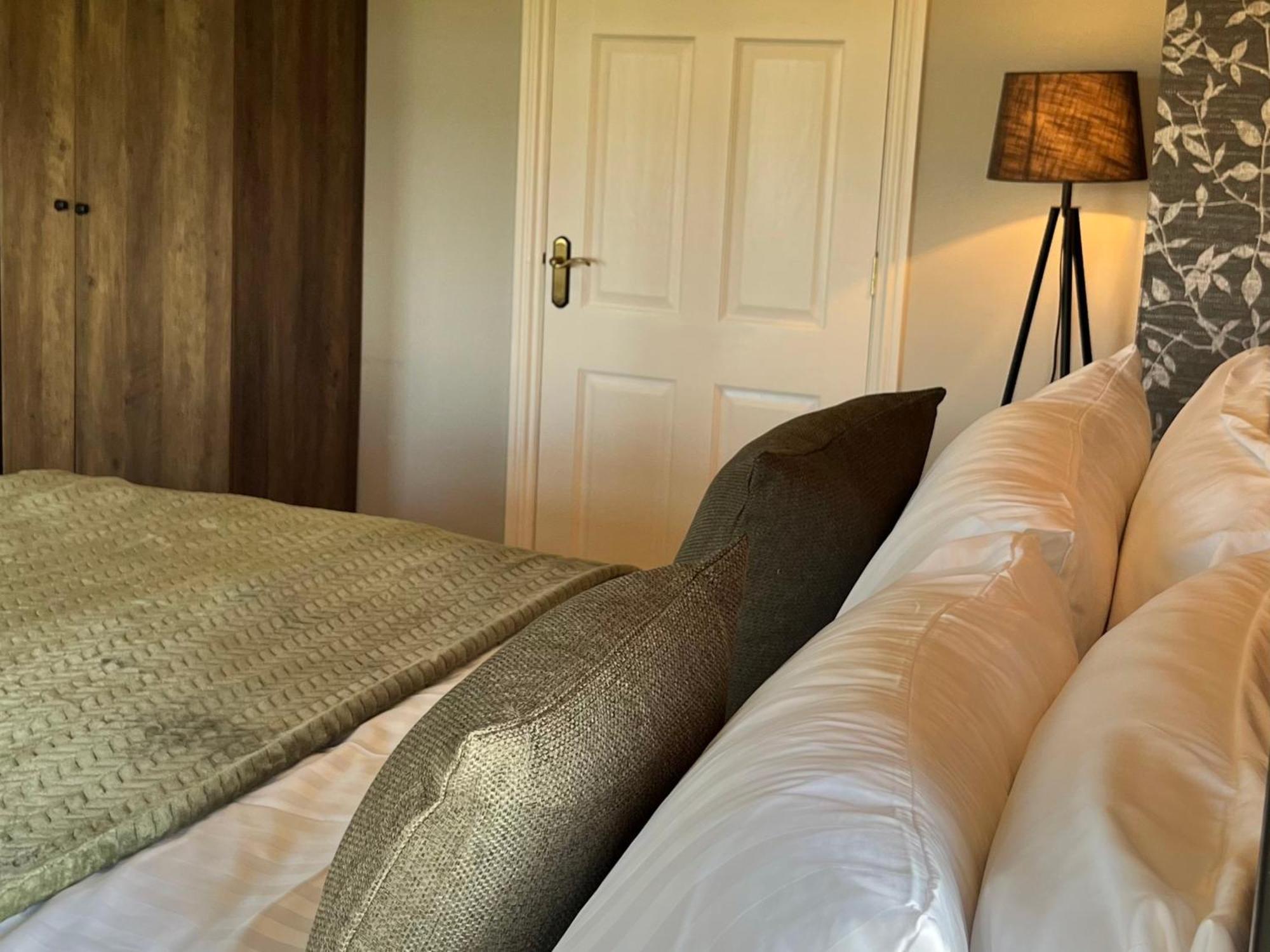 Carnbore House Bnb Бушмілс Екстер'єр фото