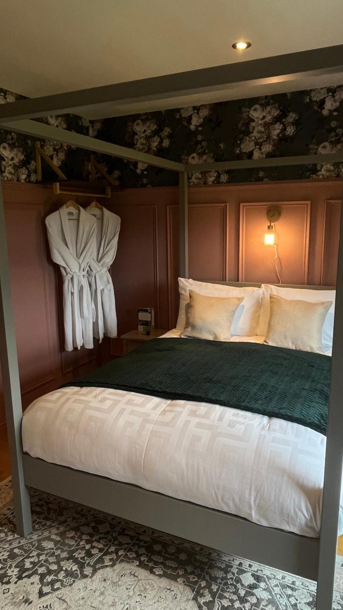 Carnbore House Bnb Бушмілс Екстер'єр фото